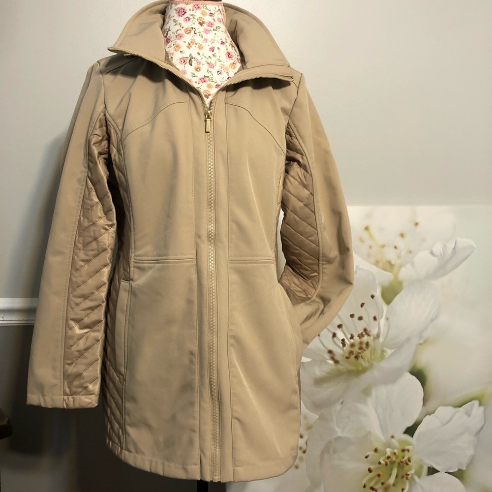 Jones New York women’s Quilted coat/ Hoodie Sz L